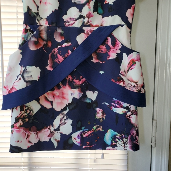 Finders Keepers Mini Dress Back slit Medium - Picture 3 of 15